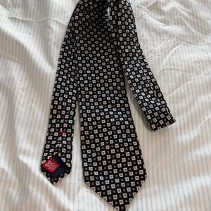 Chaps Men's Geometric Square Pattern 100% Silk Necktie  #silk #tie